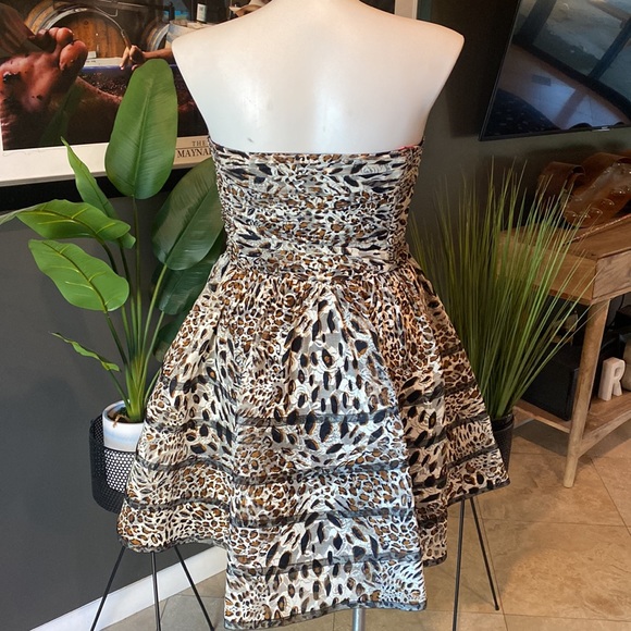 Betsey Johnson Animal Print Strapless Front Zipper Prom Dress - Picture 3 of 9